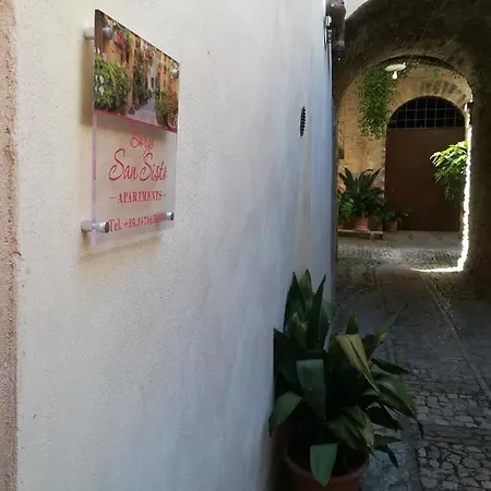 Borgo San Sisto Apartment *